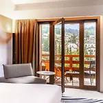 Novotel Mont-blanc Hotel 4*