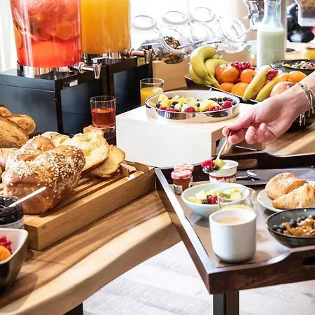 Hotel Novotel Mont-blanc 4*