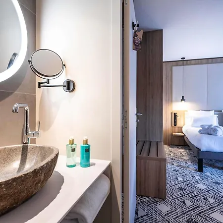 Hotel Novotel Mont-blanc 4*